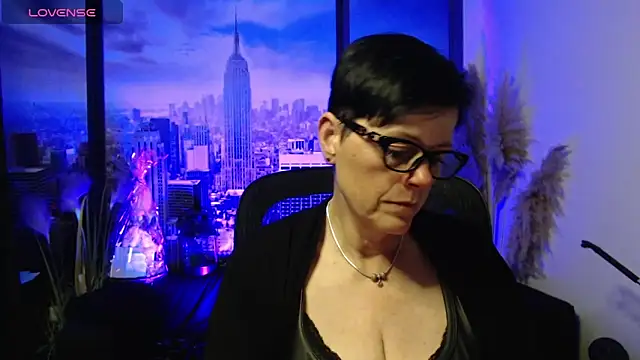 ninarandmann online show from 11, 5, 2026