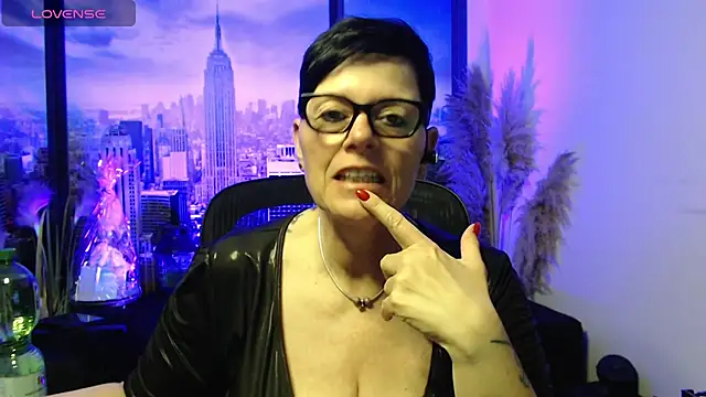 ninarandmann online show from 3, 5, 2026