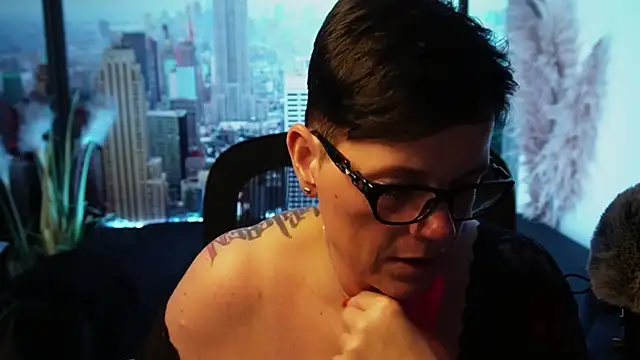 ninarandmann online show from 15, 11, 2025