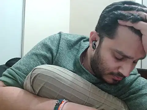 Snapshot of robintoit chatting on 12, 2, 2026 robintoit online show from 12, 2, 2026