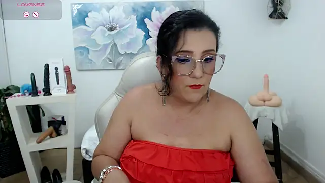 mom hot   online show from 9, 3, 2025
