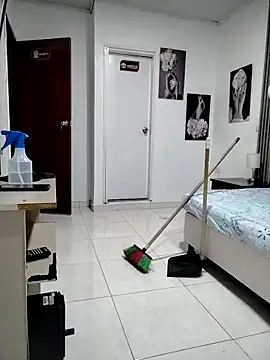 Natasha milf   online show from 11, 2, 2026