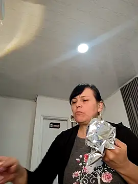 Natasha milf   online show from 31, 1, 2026