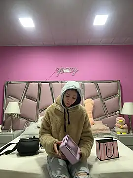 Bonniepark online show from 10, 3, 2025