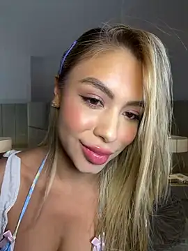 Snapshot of _laura_02 chatting on 10, 2, 2026 laura 02 online show from 10, 2, 2026