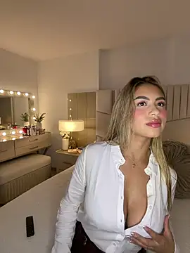 Snapshot of _laura_02 chatting on 19, 2, 2026 laura 02 online show from 19, 2, 2026