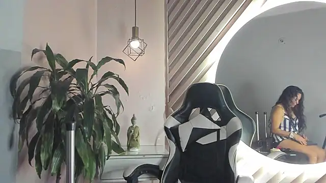 hanny milf online show from 26, 9, 2025