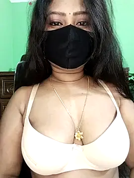 Idhika Paul online show from 6, 3, 2026