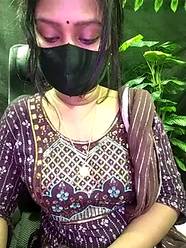 Idhika Paul online show from 23, 11, 2025