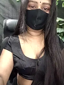 Idhika Paul online show from 2, 12, 2025