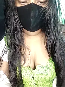 Idhika Paul online show from 31, 10, 2025