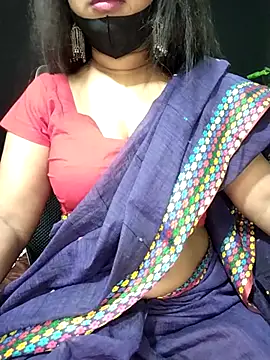 Idhika Paul online show from 4, 10, 2025