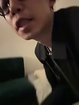 Snapshot of -mirai- chatting on 22, 3, 2025 -mirai- online show from 22, 3, 2025