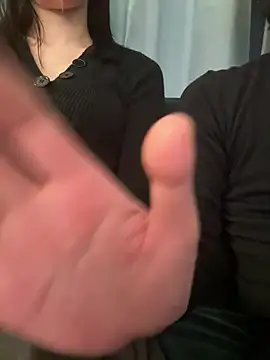 Snapshot of -mirai- chatting on 18, 3, 2025 -mirai- online show from 18, 3, 2025