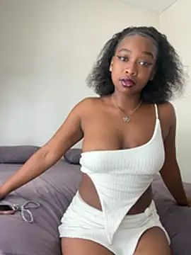 Snapshot of THEBUTTERNUT chatting on 14, 2, 2026 THEBUTTERNUT online show from 14, 2, 2026