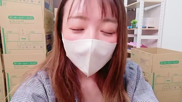 Snapshot of ayu_yu_xo chatting on 15, 5, 2026 ayu yu xo online show from 15, 5, 2026