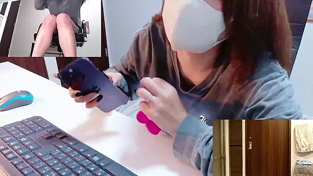 Snapshot of ayu_yu_xo chatting on 4, 11, 2025 ayu yu xo online show from 4, 11, 2025