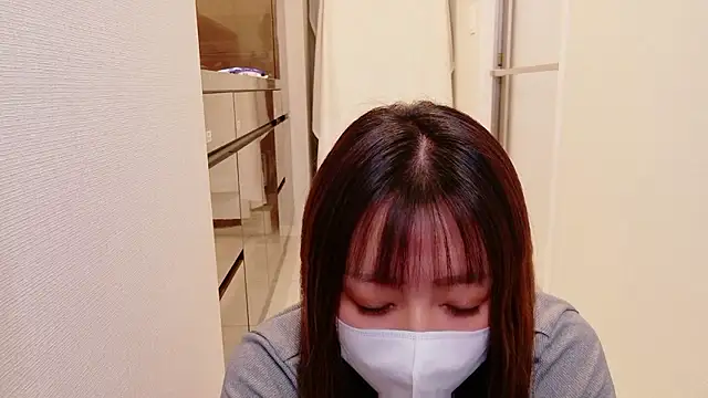 ayu yu xo online show from 25, 3, 2026