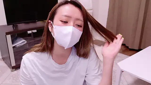 Snapshot of ayu_yu_xo chatting on 10, 9, 2025 ayu yu xo online show from 10, 9, 2025