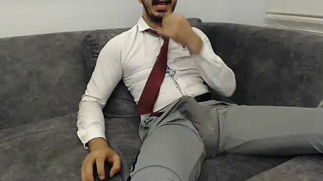Snapshot of Naughtb0y chatting on 10, 7, 2026 Naughtb0y online show from 10, 7, 2026