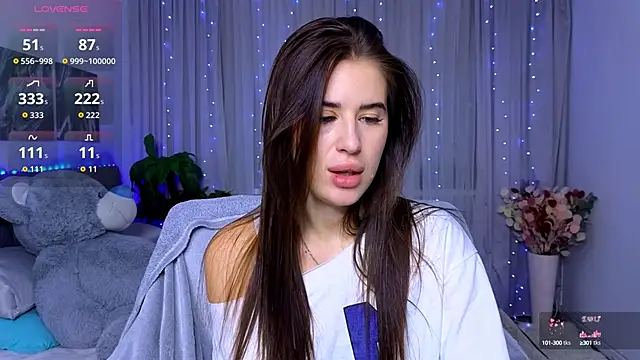 Milkissss online show from 3, 10, 2025