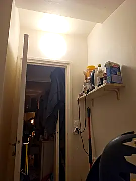 Icy  Diamond online show from 26, 3, 2026