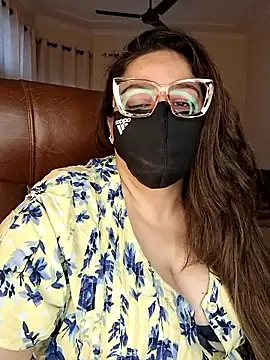 Snapshot of SEXY-Sardarni chatting on 13, 4, 2026 SEXY-Sardarni online show from 13, 4, 2026