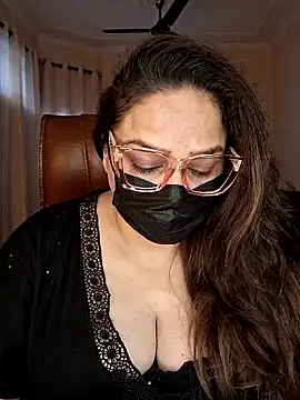 SEXY-Sardarni online show from 1, 2, 2026