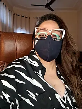 Snapshot of SEXY-Sardarni chatting on 26, 4, 2026 SEXY-Sardarni online show from 26, 4, 2026