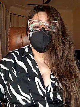 Snapshot of SEXY-Sardarni chatting on 28, 4, 2026 SEXY-Sardarni online show from 28, 4, 2026