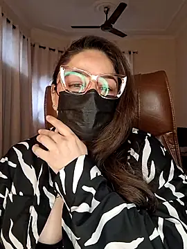 SEXY-Sardarni online show from 18, 12, 2025