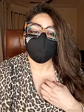 Snapshot of SEXY-Sardarni chatting on 29, 4, 2026 SEXY-Sardarni online show from 29, 4, 2026
