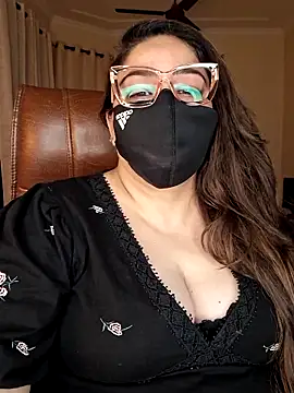 Snapshot of SEXY-Sardarni chatting on 15, 4, 2026 SEXY-Sardarni online show from 15, 4, 2026