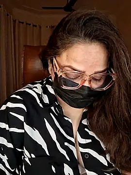 SEXY-Sardarni online show from 12, 1, 2026