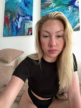 LuisaBecker online show from 12, 5, 2026