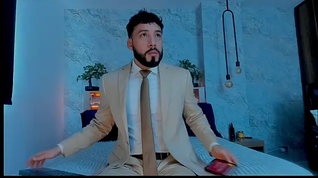 bruno woods online show from 18, 12, 2024