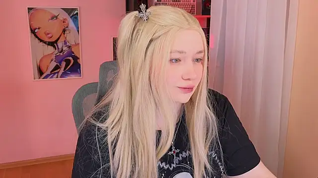 carolina elf online show from 8, 4, 2026