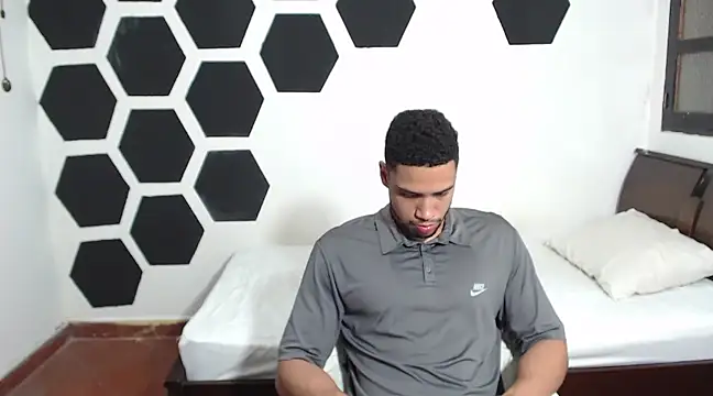 Jhors  Collens online show from 5, 2, 2025