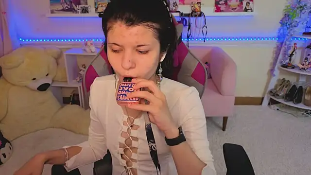 Snapshot of Katya_Zaitseva chatting on 10, 7, 2026 Katya Zaitseva online show from 10, 7, 2026