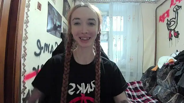 Roxy Silver online show from 26, 2, 2025