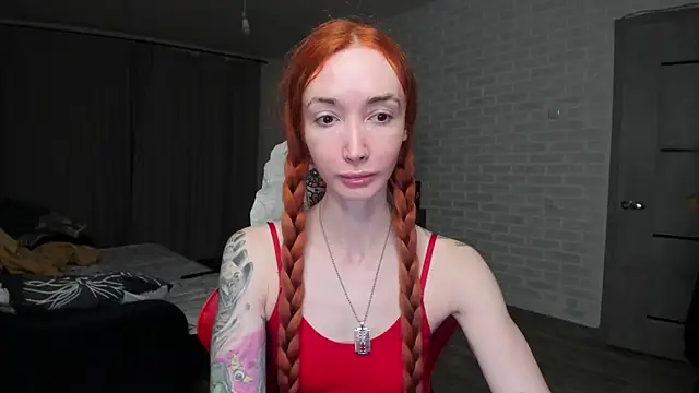 Roxy Silver online show from 11, 11, 2025