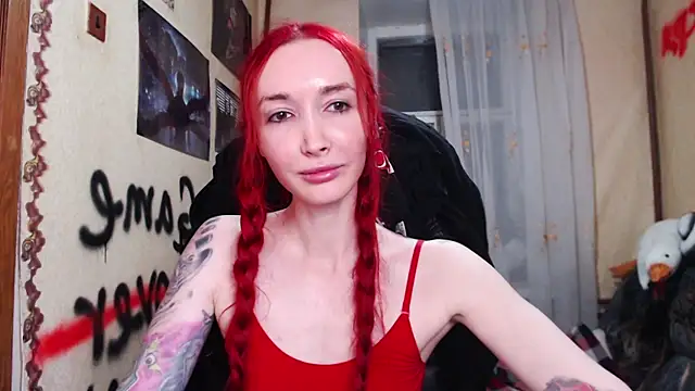 Roxy Silver online show from 16, 4, 2026