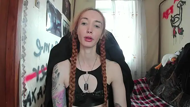 Roxy Silver online show from 1, 3, 2025