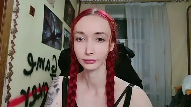 Snapshot of Roxy_Silver chatting on 8, 5, 2026 Roxy Silver online show from 8, 5, 2026