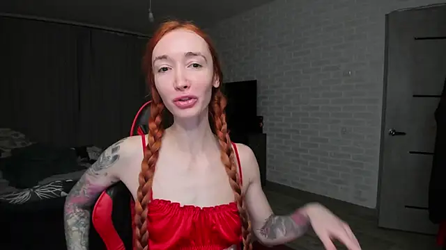 Roxy Silver online show from 28, 11, 2025