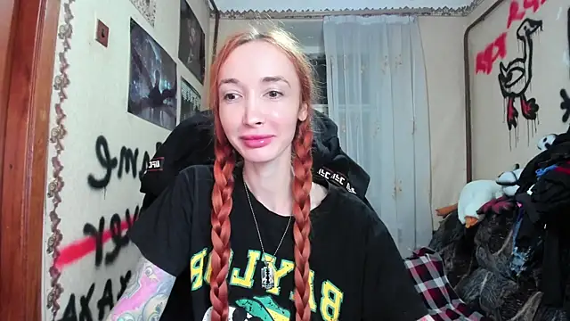 Roxy Silver online show from 13, 10, 2025