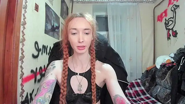 Roxy Silver online show from 1, 3, 2025