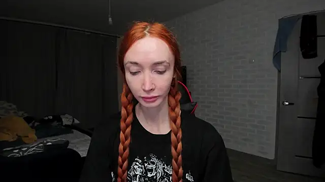 Roxy Silver online show from 24, 11, 2025