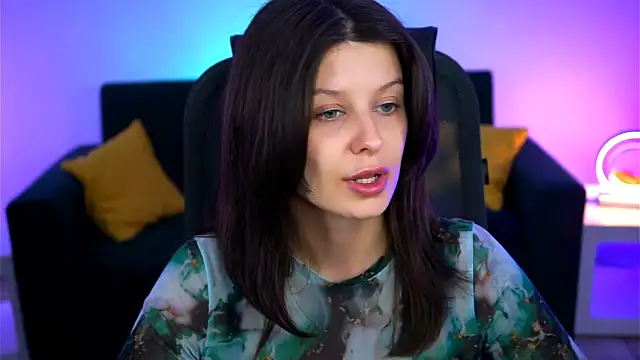 NicoleMun online show from 4, 3, 2025