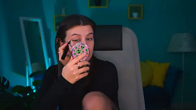 NicoleMun online show from 7, 2, 2025